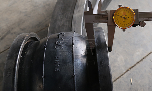 上海駱盈生產(chǎn)的橡膠接頭的特優(yōu)勢